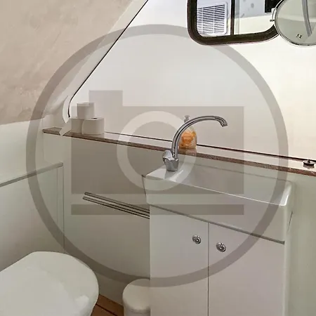 Awesome Ship In With Kitchen 4* Neuruppin