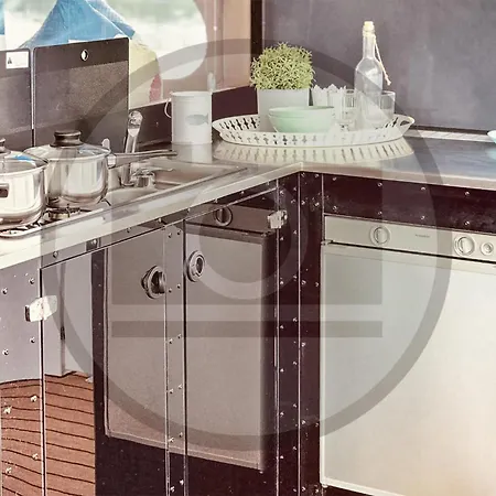 Awesome Ship In With Kitchen Neuruppin