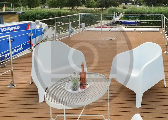 Awesome Ship In With Kitchen Neuruppin